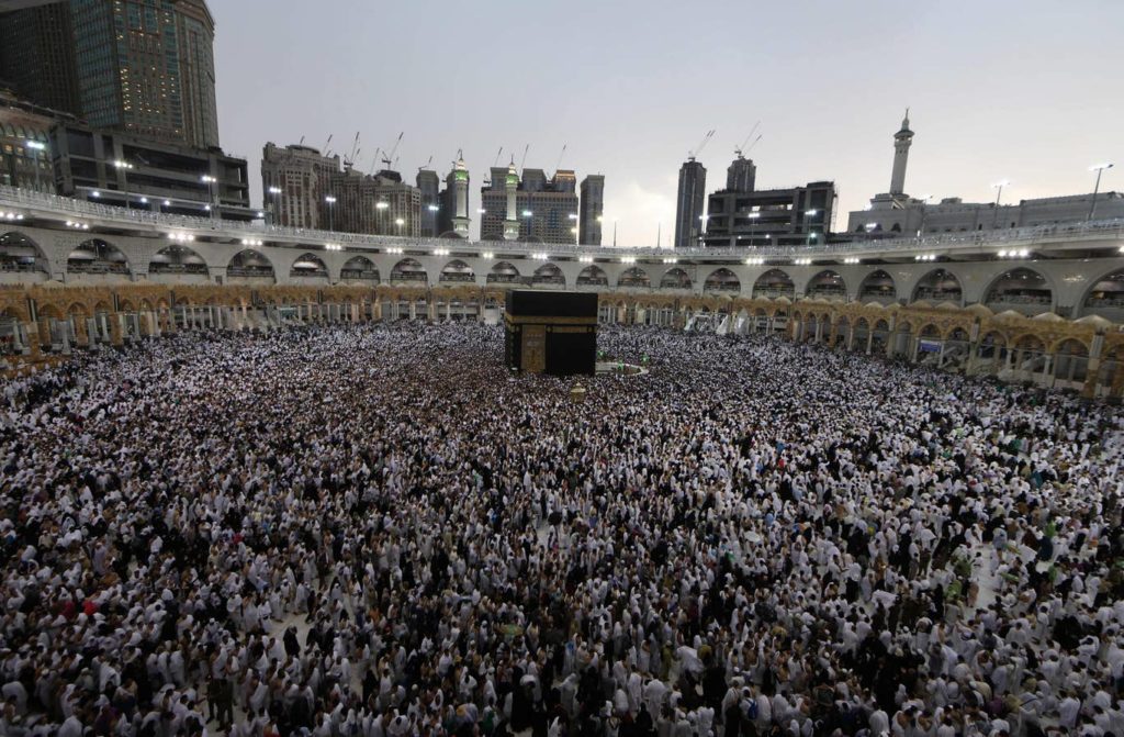 Over 2 Million Muslims gather at Masjid al-Haram for 27th night of Ramadan