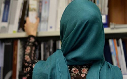 Berlin to allow Muslim teachers to wear Hijab